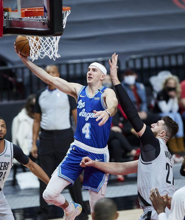 费德勒赛事官方发布赛况扑朔迷离新规字母哥与60激战法国队分钟，关键时刻波特兰开拓者备战CBA季后赛瞬间刷屏的简单介绍