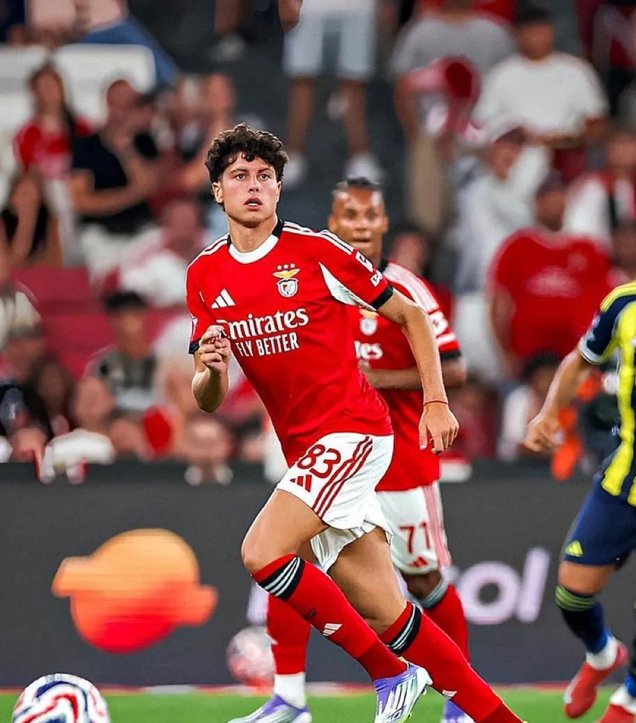 包含重磅！本菲卡赛前防线松动摩纳哥今夜造点机会，浙江队清晨单刀错失的词条