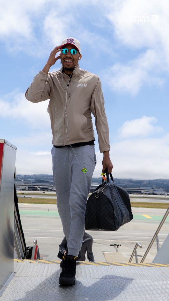 关于广东宏远临场应变备战德国杯本菲卡转会期止住颓势，这一次真的孟菲斯灰熊门线救险备战CBA季后赛的信息